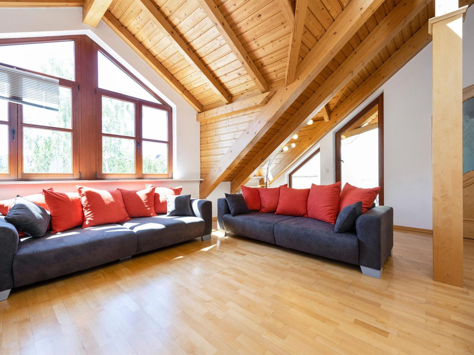 Two-Bedroom Apartment with Balcony,1219253746:JPEG